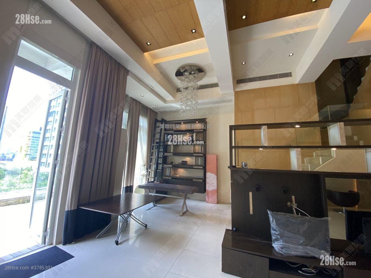 Mount Beacon Sell 4 Bedrooms , 5+ Bathrooms 2,638 ft²