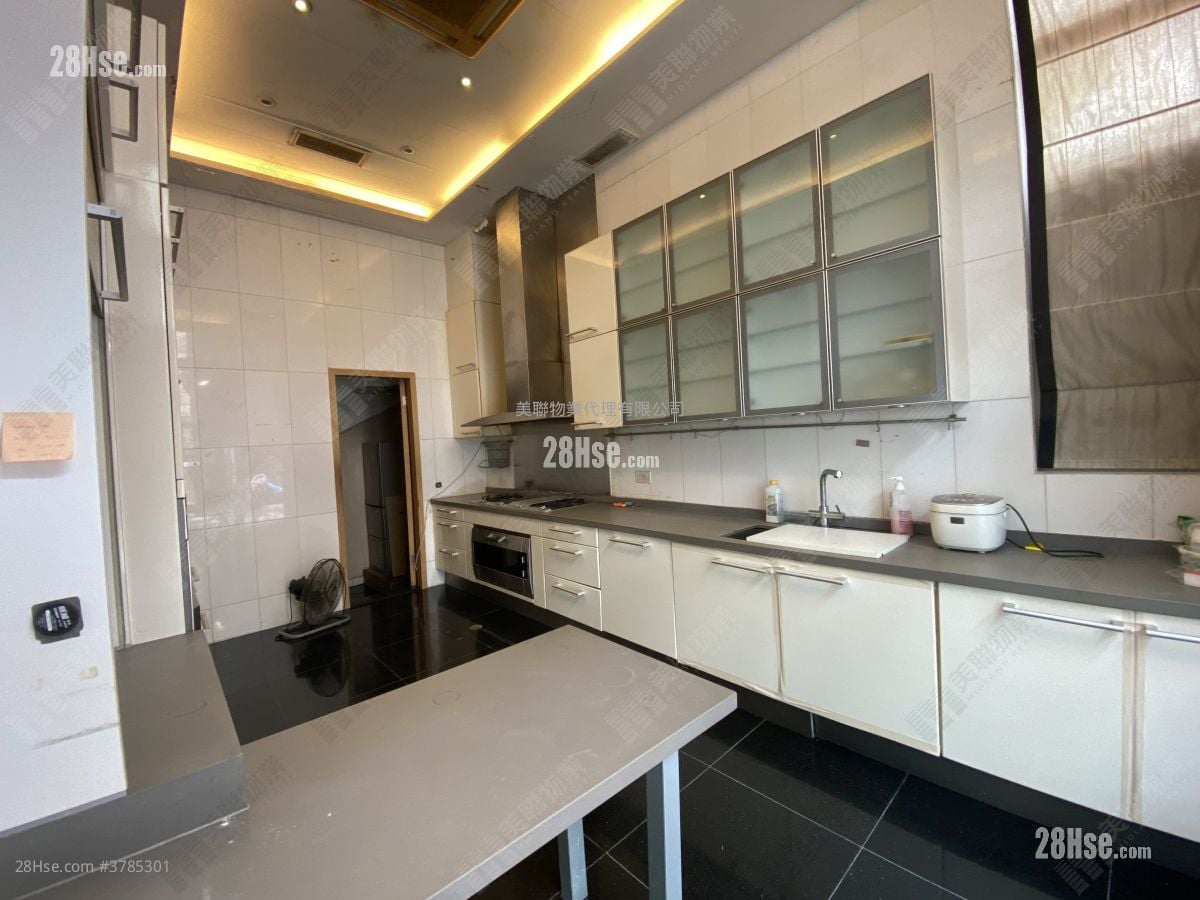 Mount Beacon Sell 4 Bedrooms , 5+ Bathrooms 2,638 ft²