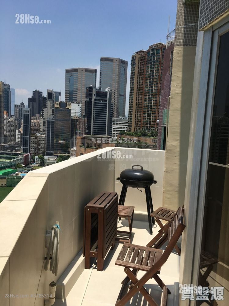 Race Tower Sell 1 Bedroom , 1 Bathroom 457 ft²