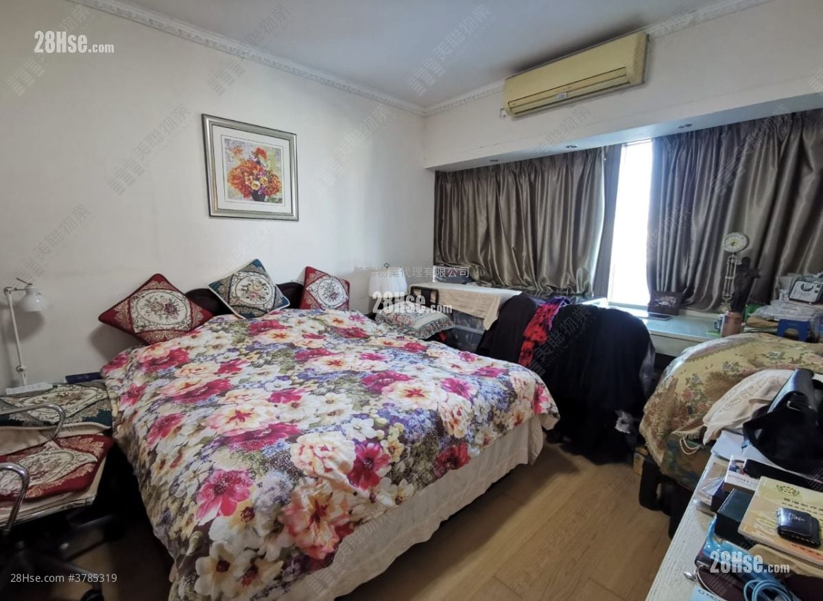 Celestial Heights Sell 3 Bedrooms , 2 Bathrooms 1,137 ft²