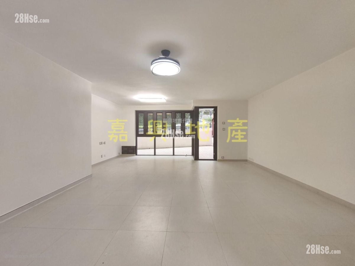 Jade Villa Sell 3 Bedrooms , 2 Bathrooms 1,400 ft²