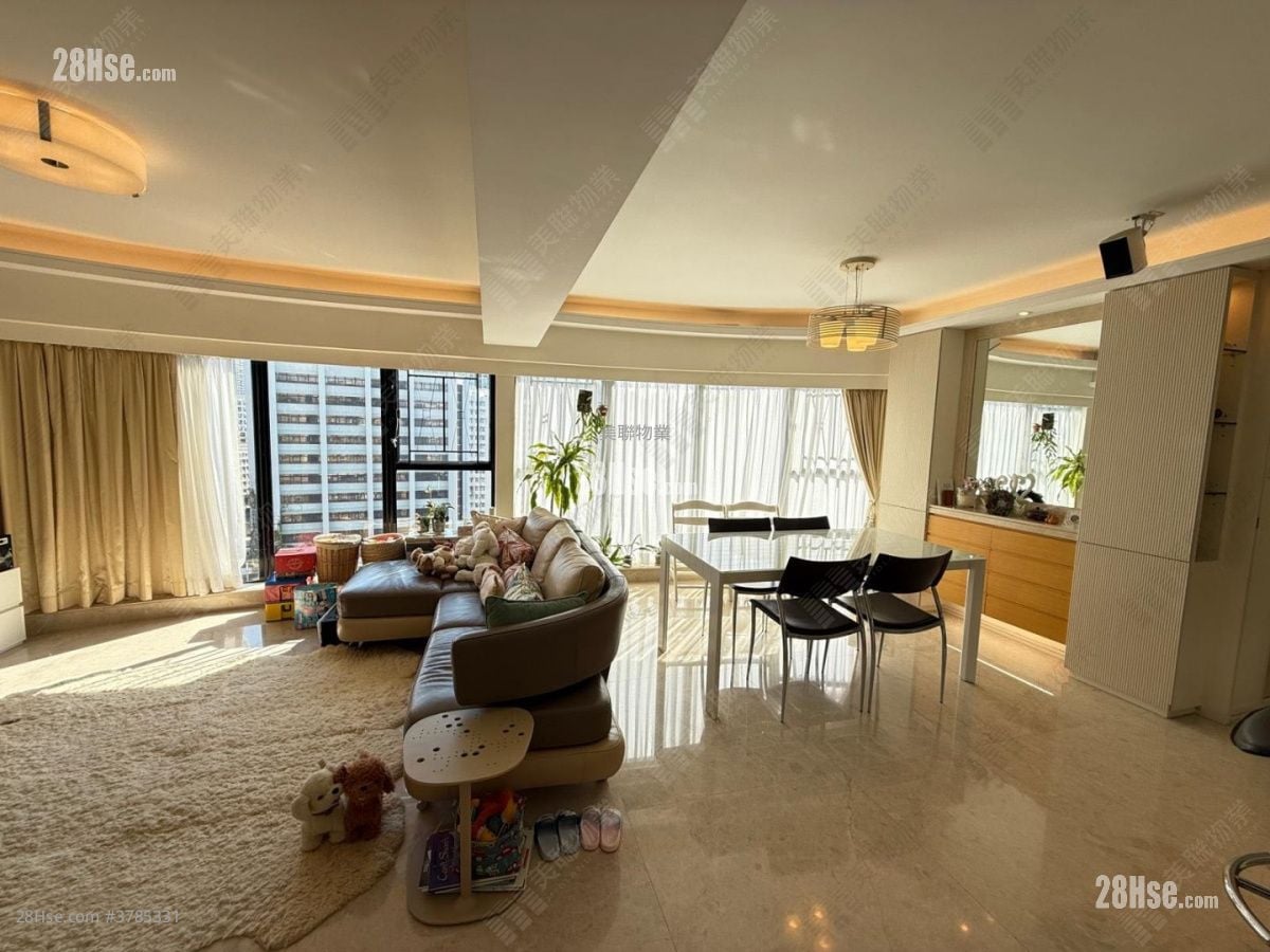 Parc Regal Sell 3 Bedrooms , 3 Bathrooms 676 ft²