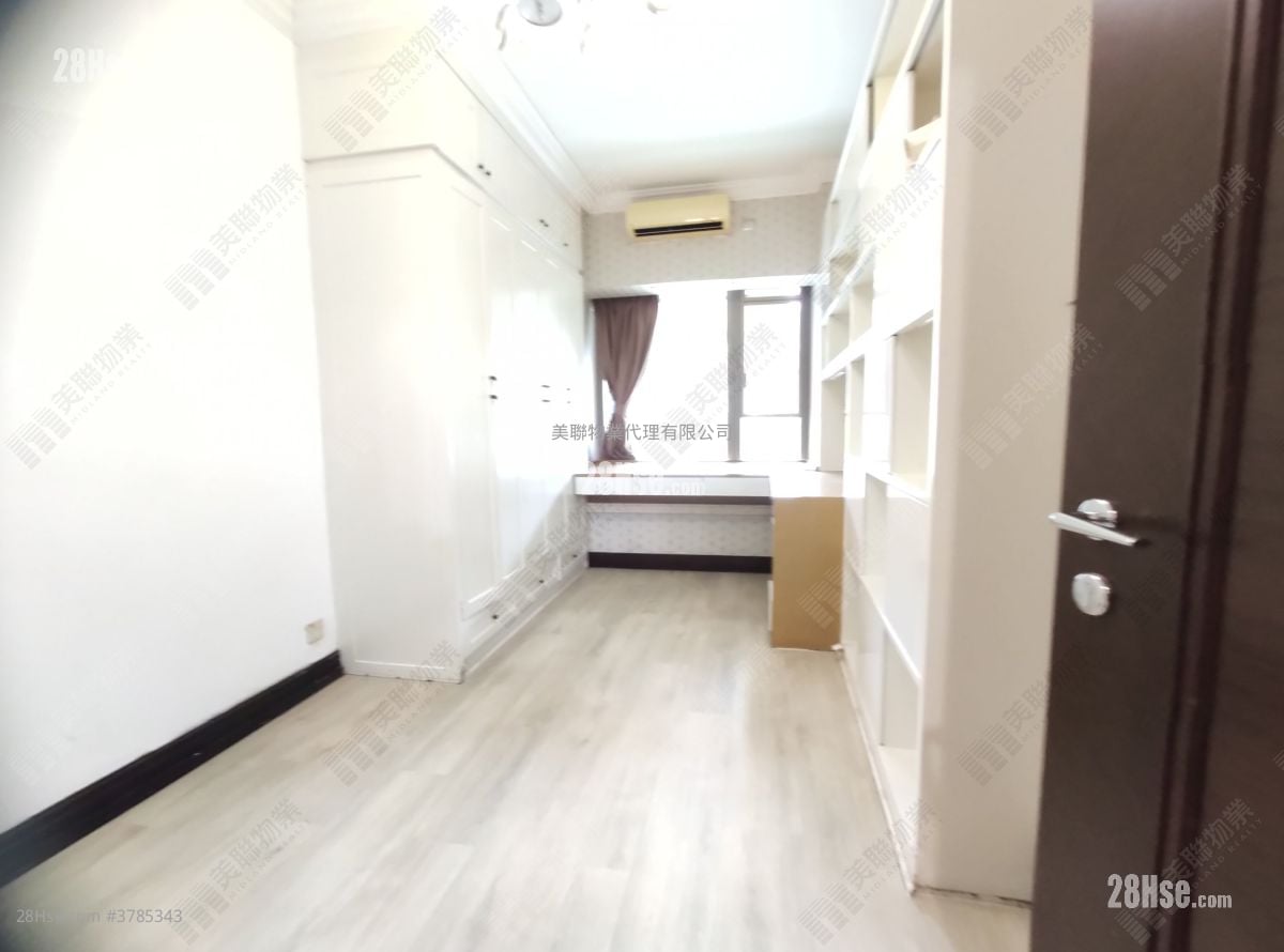 半山壹号 售盘 4 房 , 3 浴室 1,506 平方尺