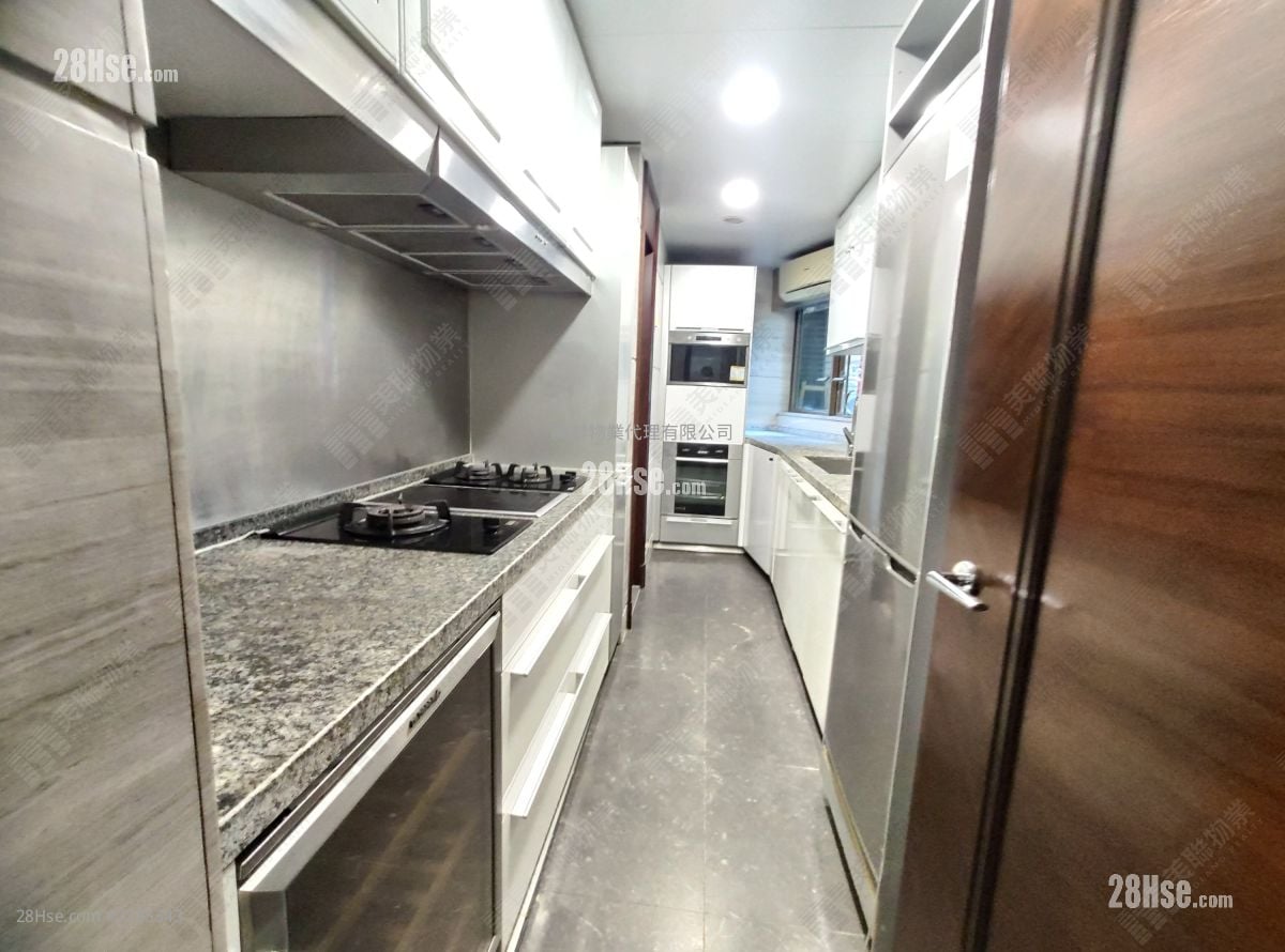 半山壹号 售盘 4 房 , 3 浴室 1,506 平方尺