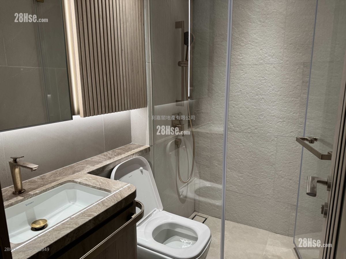 101 Kings Road 租盘 2 房 , 1 浴室 440 平方尺