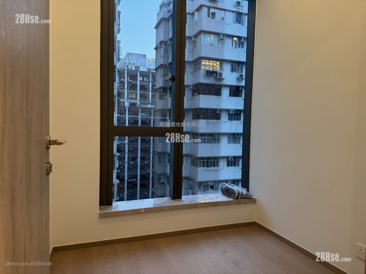 101 Kings Road 租盘 2 房 , 1 浴室 440 平方尺