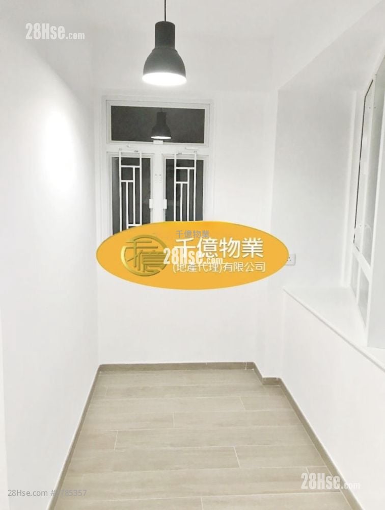 Wing Ning Building Sell 1 Bedroom 239 ft²