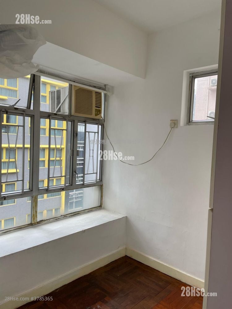 Hoi Sun Building Rental 2 Bedrooms , 1 Bathroom 326 ft²
