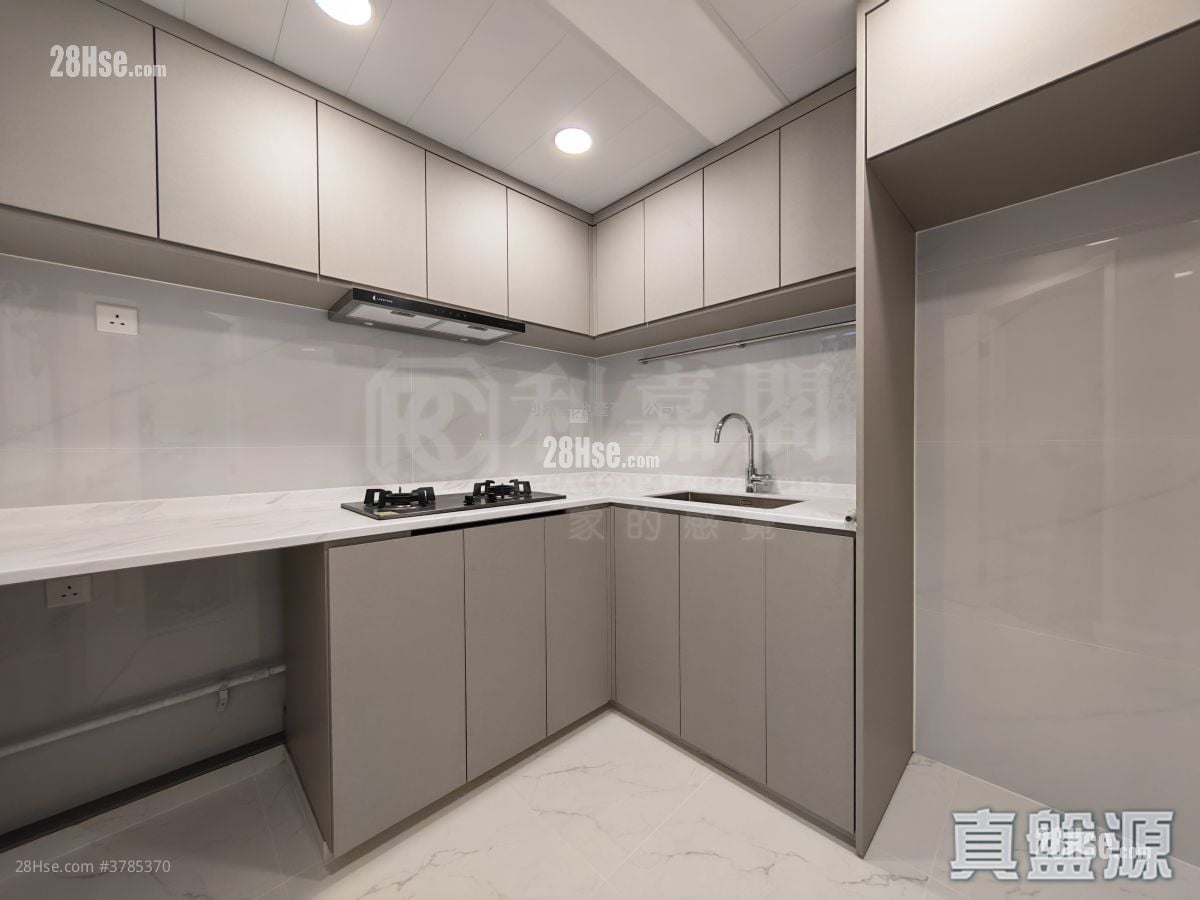 Grand Del Sol Sell 3 Bedrooms , 2 Bathrooms 756 ft²