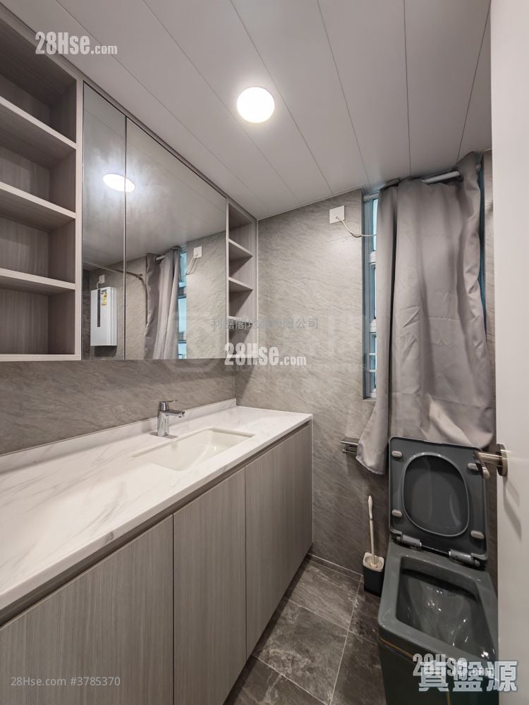 Grand Del Sol Sell 3 Bedrooms , 2 Bathrooms 756 ft²