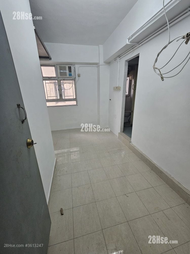 钻石楼 售盘 4 房 , 4 浴室 539 平方尺