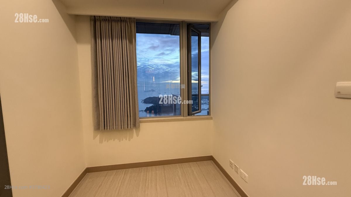 Cullinan West Rental 352 ft²