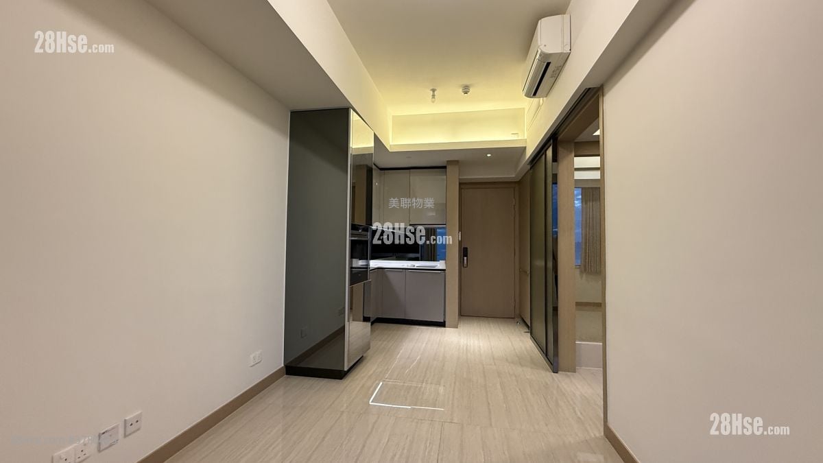 Cullinan West Rental 352 ft²