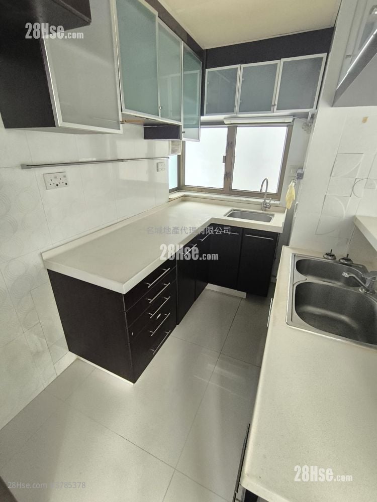 Shatin Plaza Sell 3 Bedrooms , 1 Bathroom 612 ft²