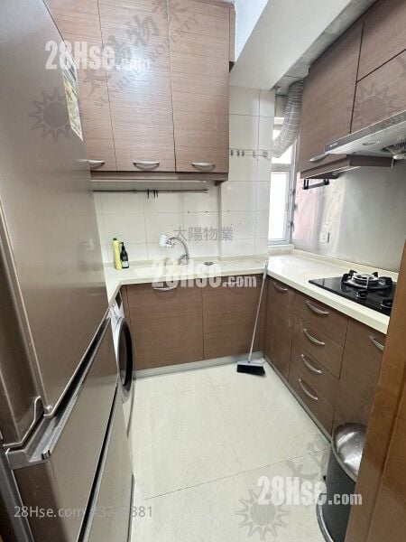 Whampoa Estate Sell 3 Bedrooms 490 ft²