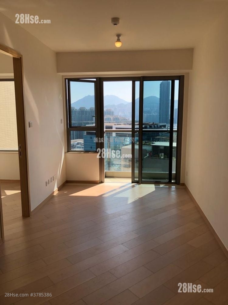 Upper East Sell 1 Bedroom , 1 Bathroom 322 ft²