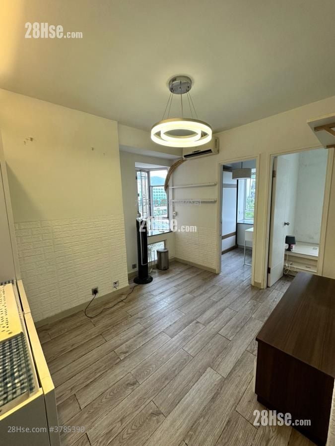 Chuen Fai Centre Sell 2 Bedrooms , 1 Bathroom 277 ft²