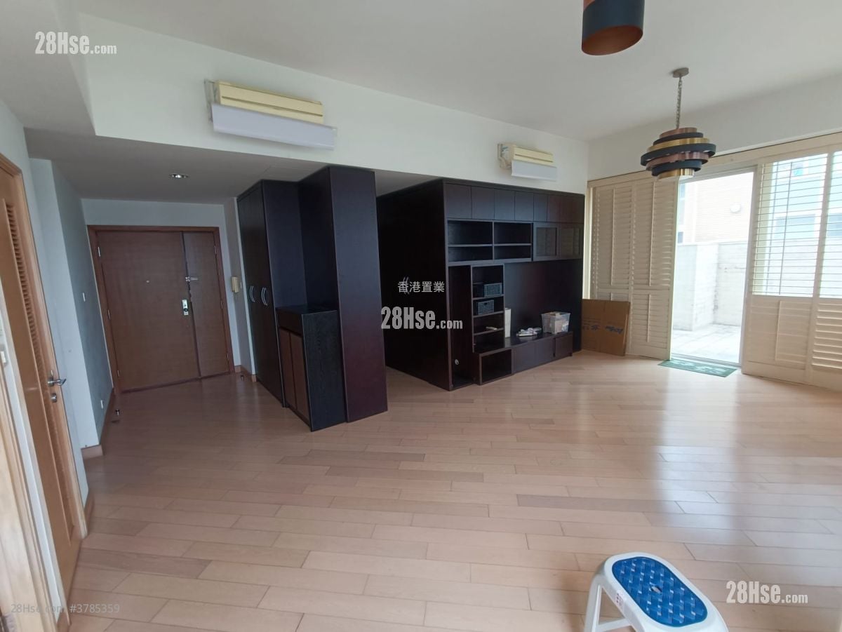 珀丽湾 租盘 4 房 , 3 浴室 1,552 平方尺