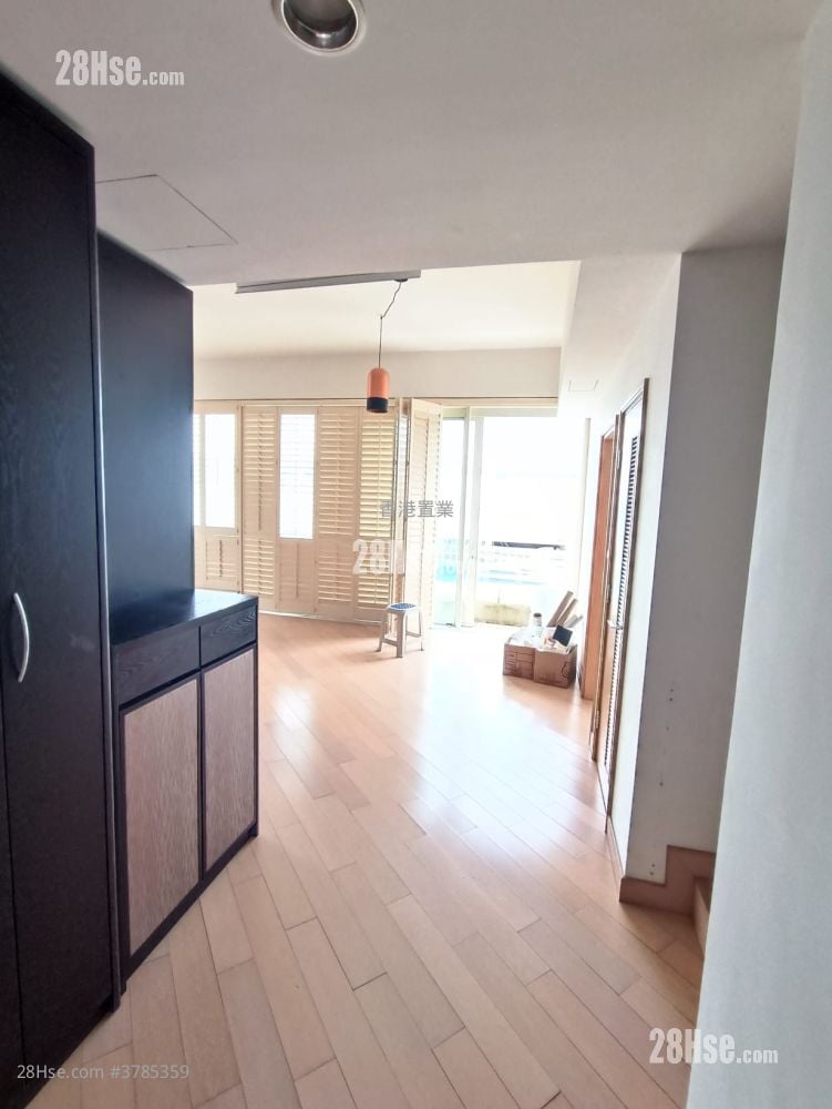 珀丽湾 租盘 4 房 , 3 浴室 1,552 平方尺