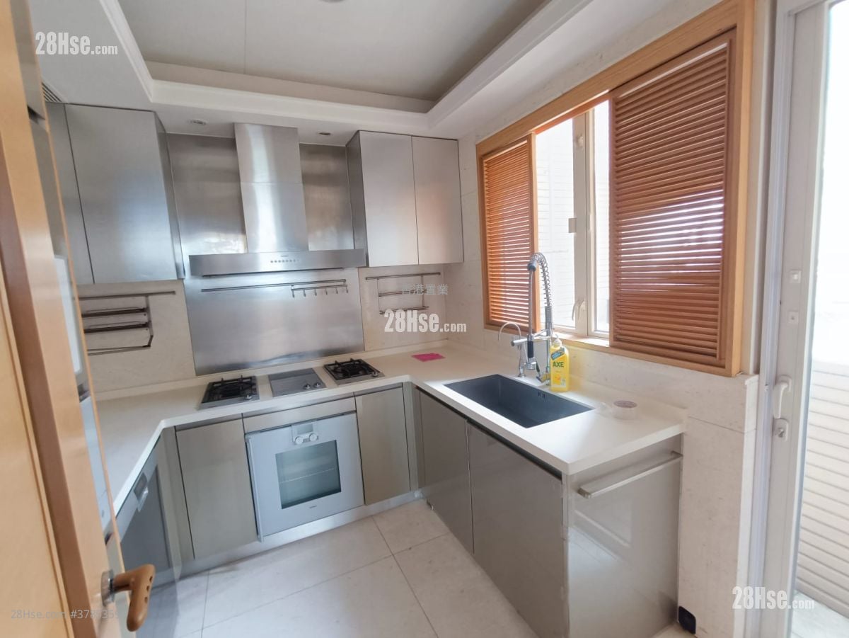 珀丽湾 租盘 4 房 , 3 浴室 1,552 平方尺