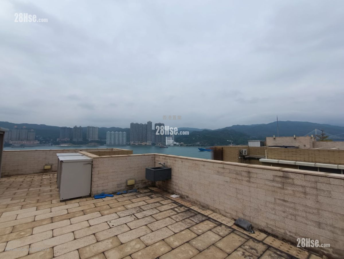 珀丽湾 租盘 4 房 , 3 浴室 1,552 平方尺