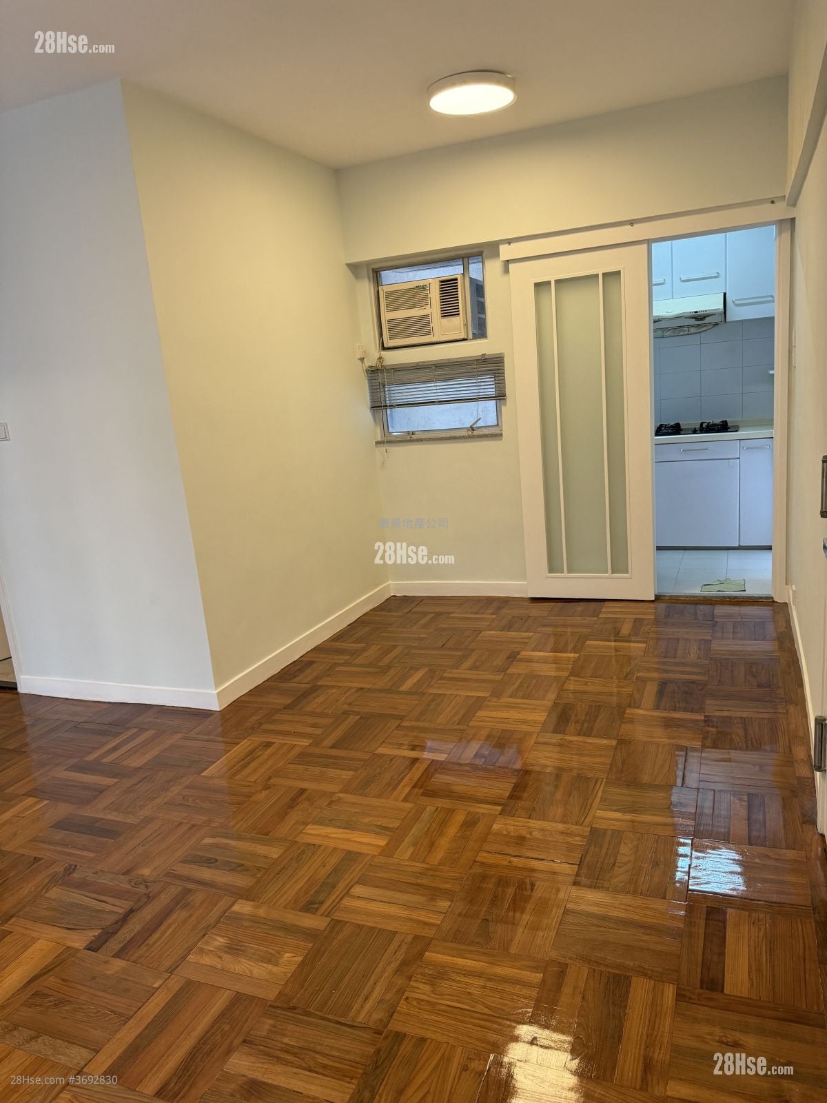 Bonham Court Rental 2 Bedrooms , 1 Bathroom 470 ft²