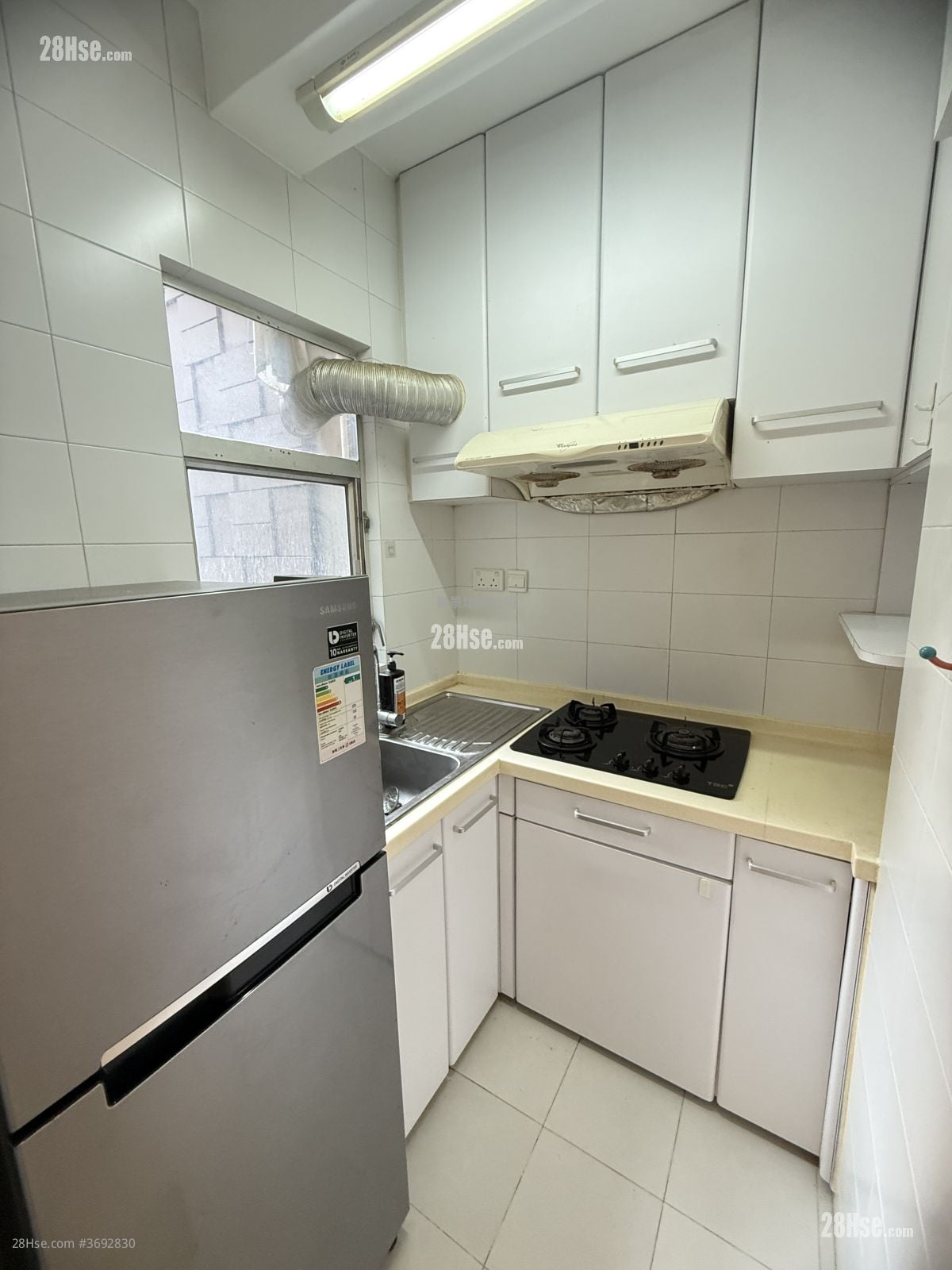 Bonham Court Rental 2 Bedrooms , 1 Bathroom 470 ft²
