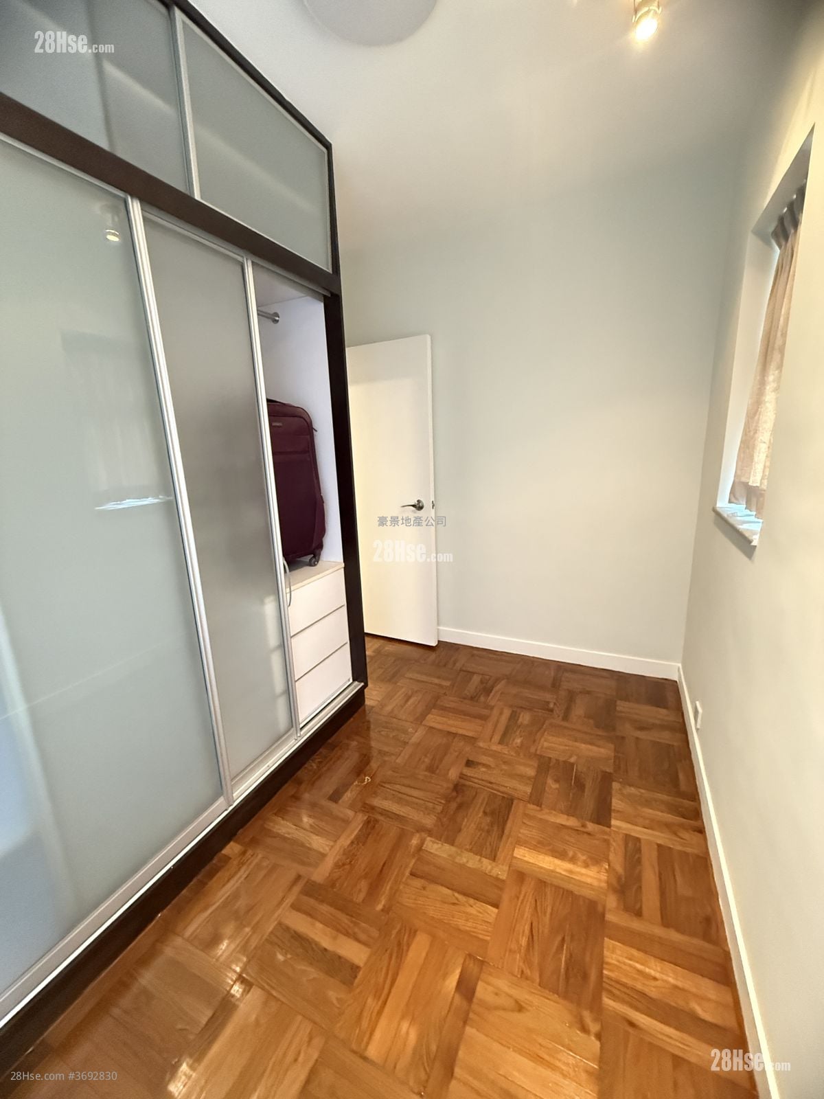 Bonham Court Rental 2 Bedrooms , 1 Bathroom 470 ft²