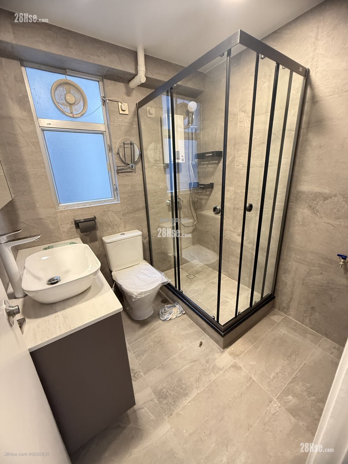 Bonham Court Rental 2 Bedrooms , 1 Bathroom 470 ft²