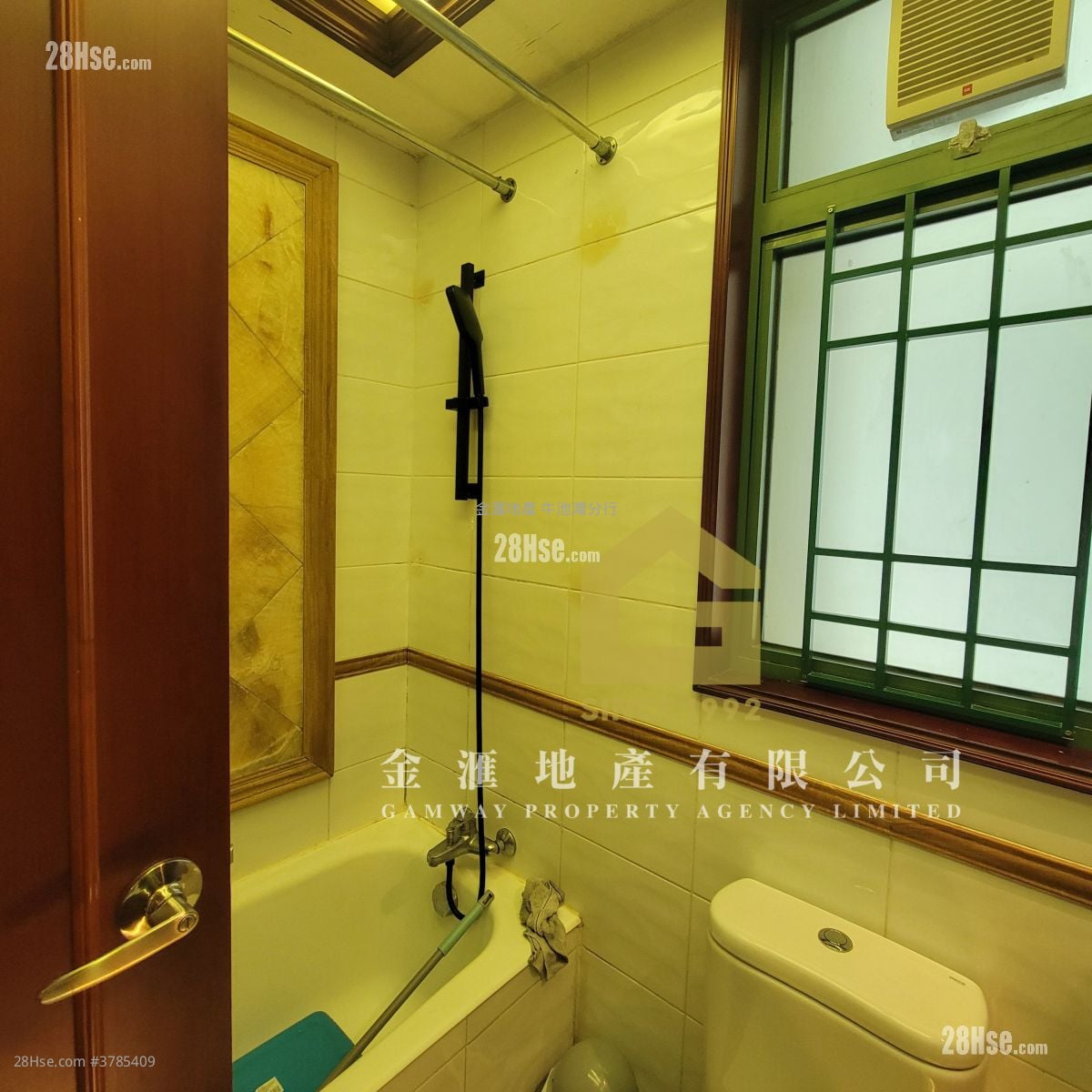 Clear Water Bay 8 Rental 2 Bedrooms , 1 Bathroom 502 ft²