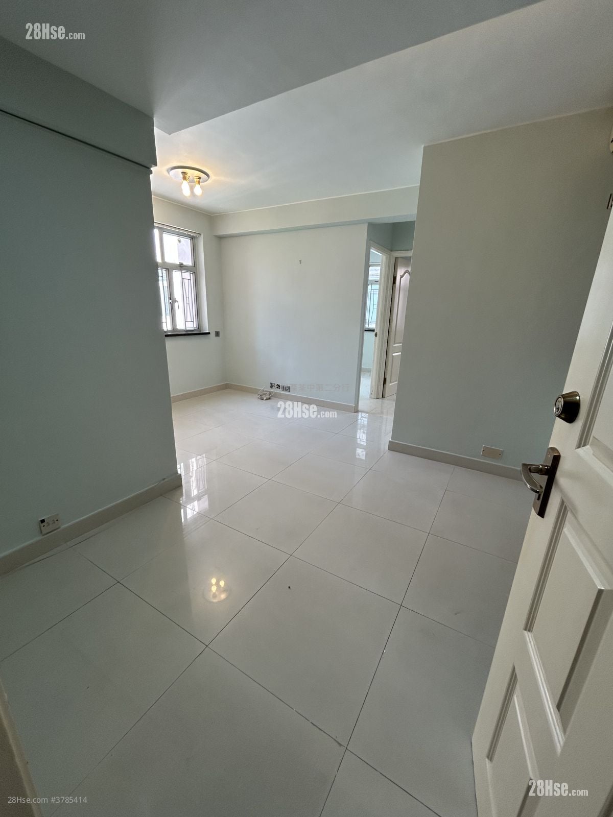 Tsuen Wan Centre Rental 2 Bedrooms 380 ft²