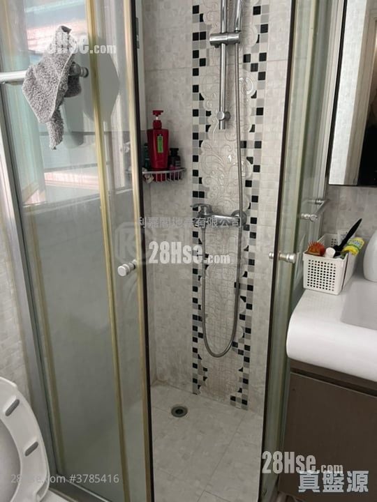 Kornville Sell 3 Bedrooms , 2 Bathrooms 604 ft²