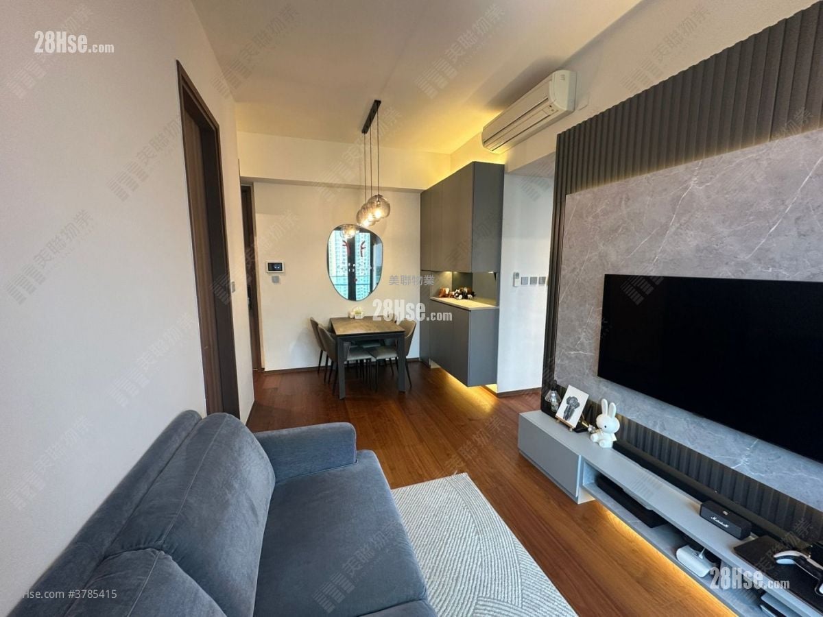 Maya Sell 2 Bedrooms 495 ft²