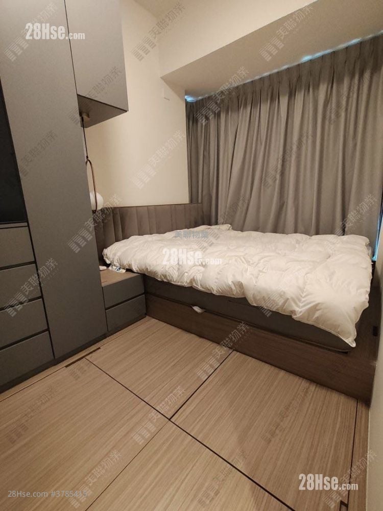 Maya Sell 2 Bedrooms 495 ft²