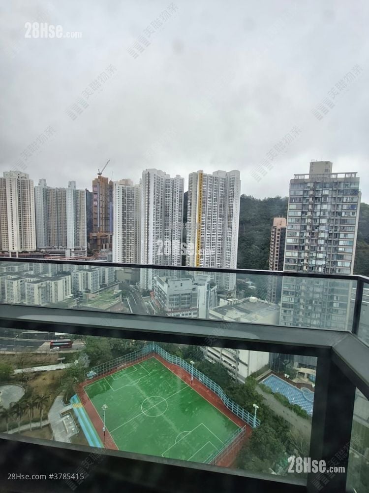 Maya Sell 2 Bedrooms 495 ft²