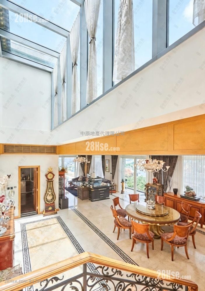 Peak One Sell 5+ Bedrooms 3,272 ft²