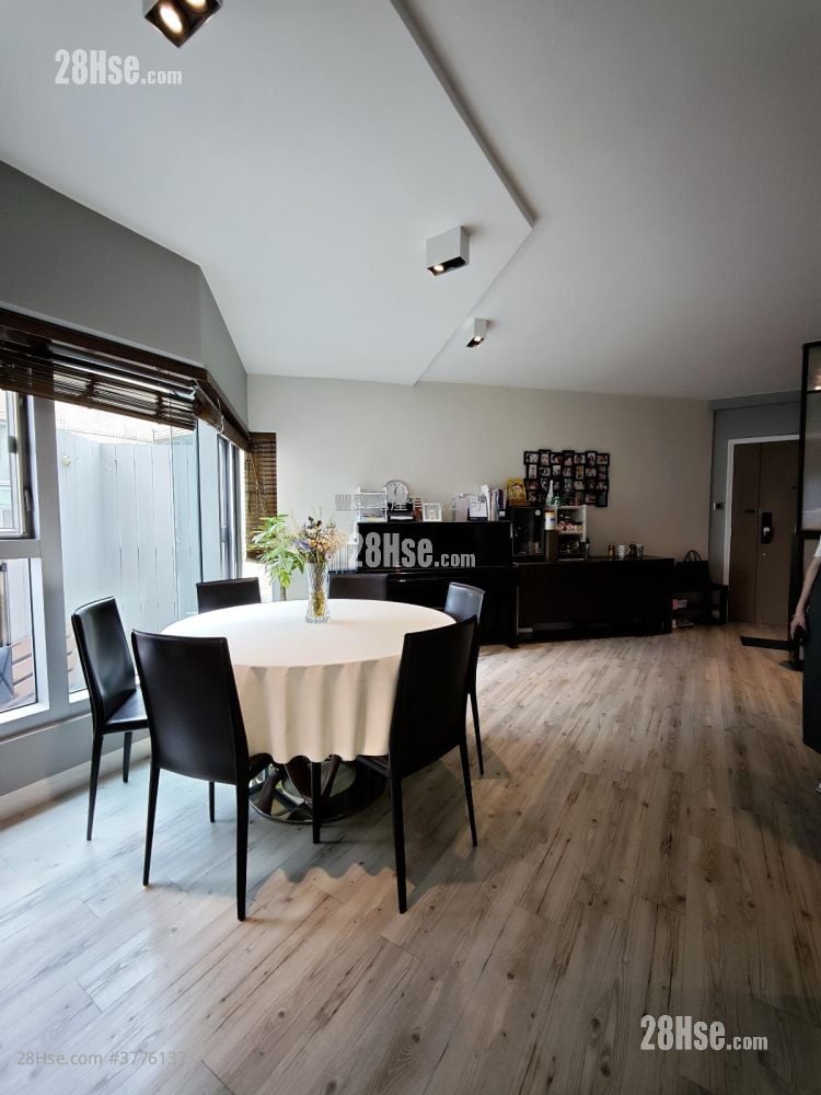 漾日居 售盘 4 房 , 3 浴室 1,681 平方尺