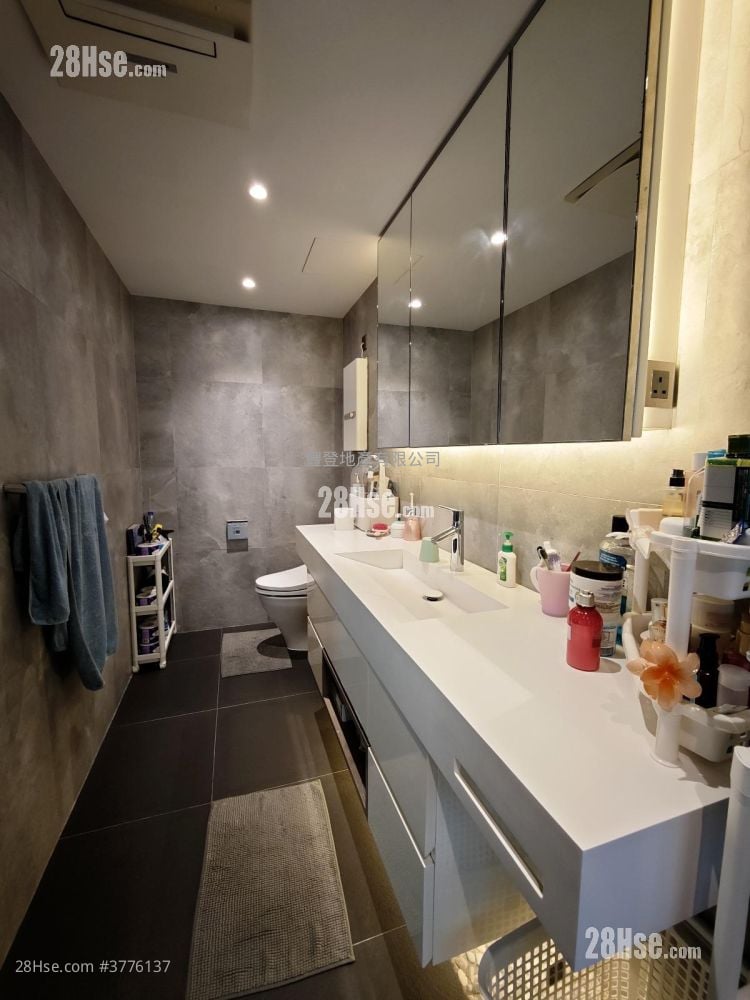 漾日居 售盘 4 房 , 3 浴室 1,681 平方尺