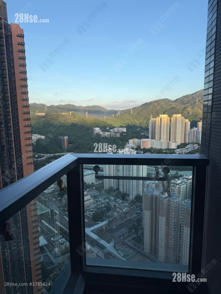 柏傲庄 售盘 3 房 723 平方尺