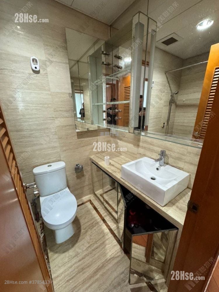 The Dynasty Rental 3 Bedrooms , 2 Bathrooms 728 ft²