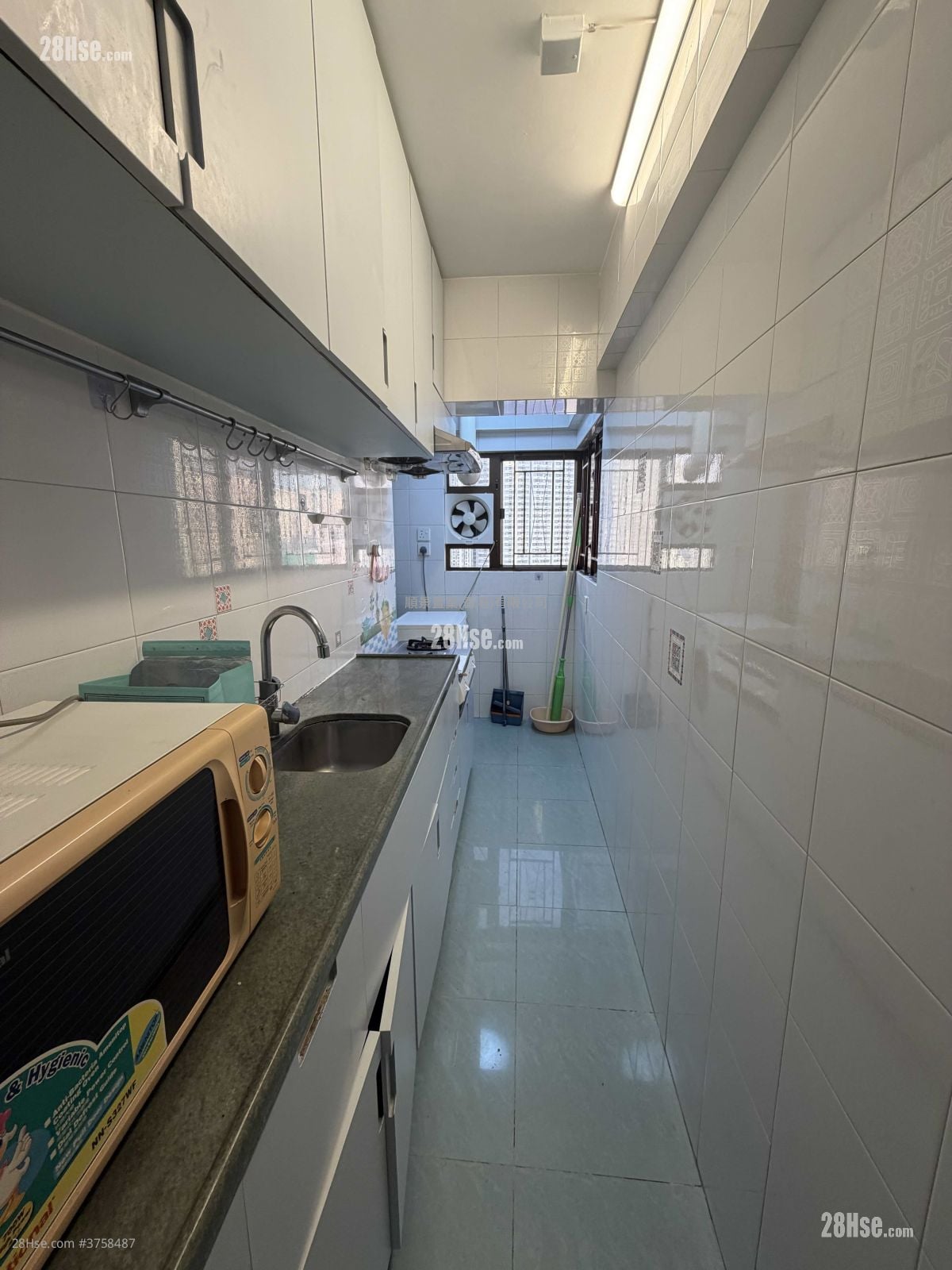 Wai Yip Building Rental 2 Bedrooms , 1 Bathroom 428 ft²