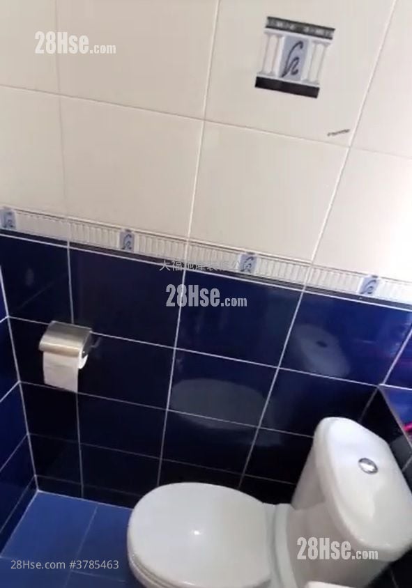 单幢楼房 租盘 2 房 , 1 浴室 363 平方尺