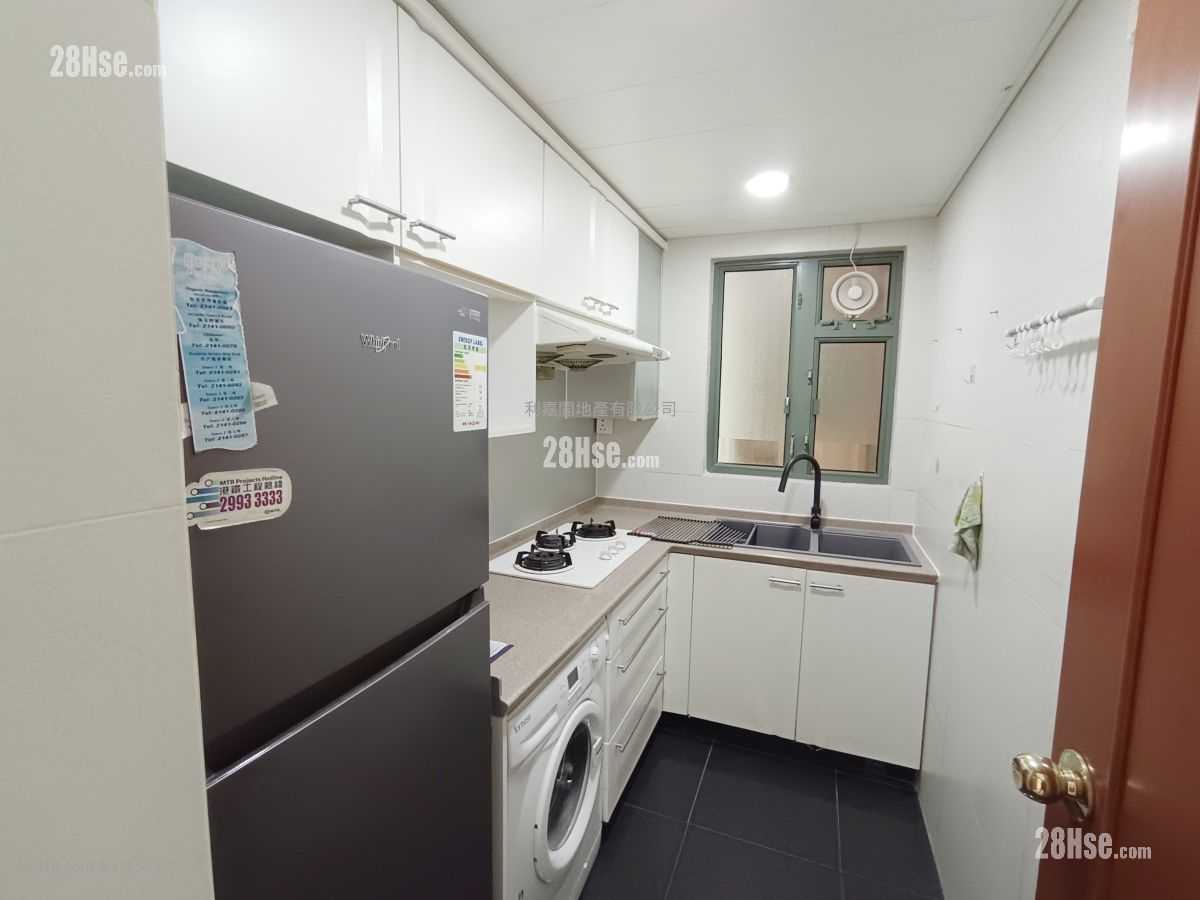 Residence Oasis Sell 2 Bedrooms , 1 Bathroom 490 ft²