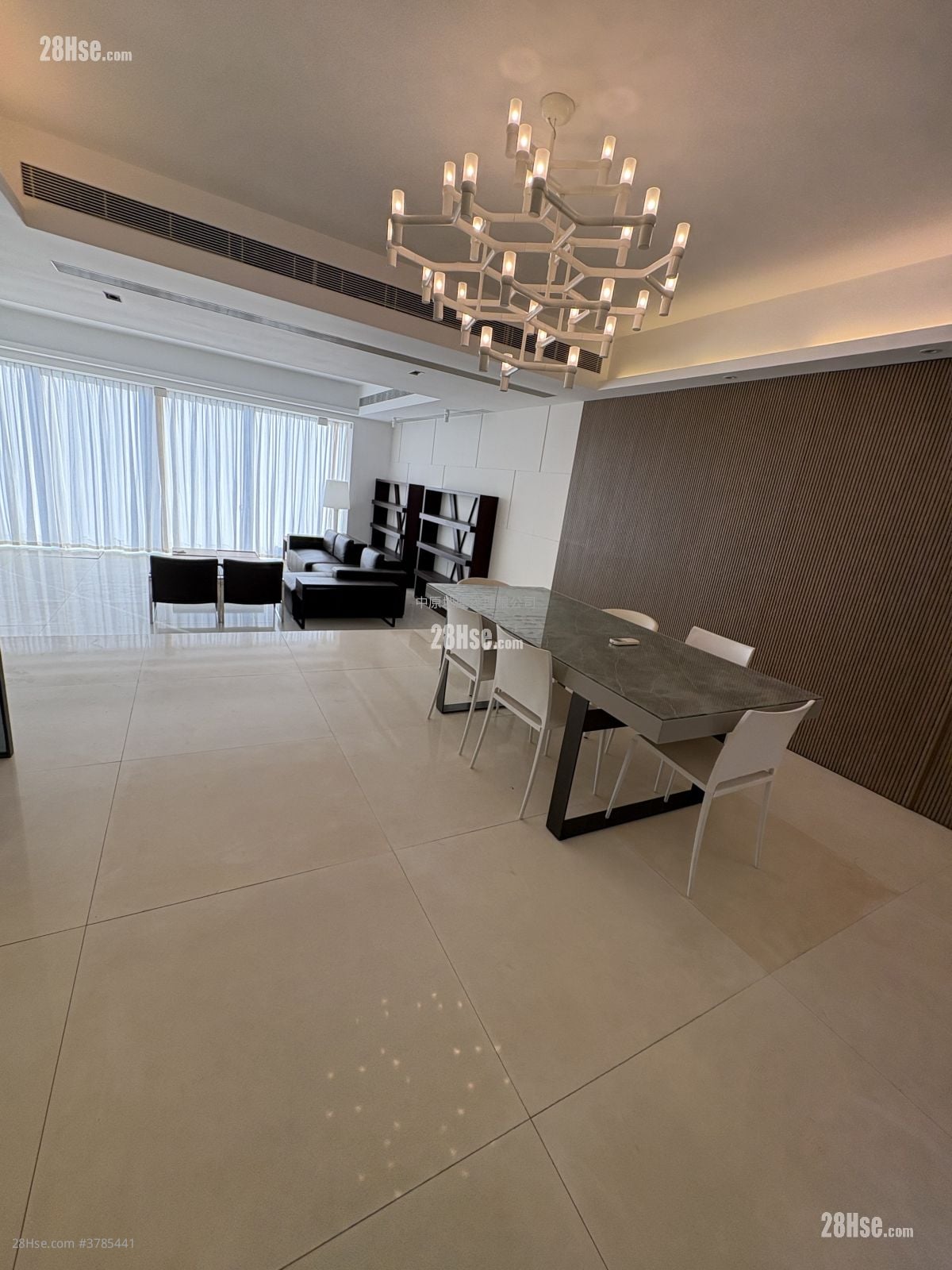 比华利山别墅 售盘 5+ 房 , 4 浴室 3,130 平方尺