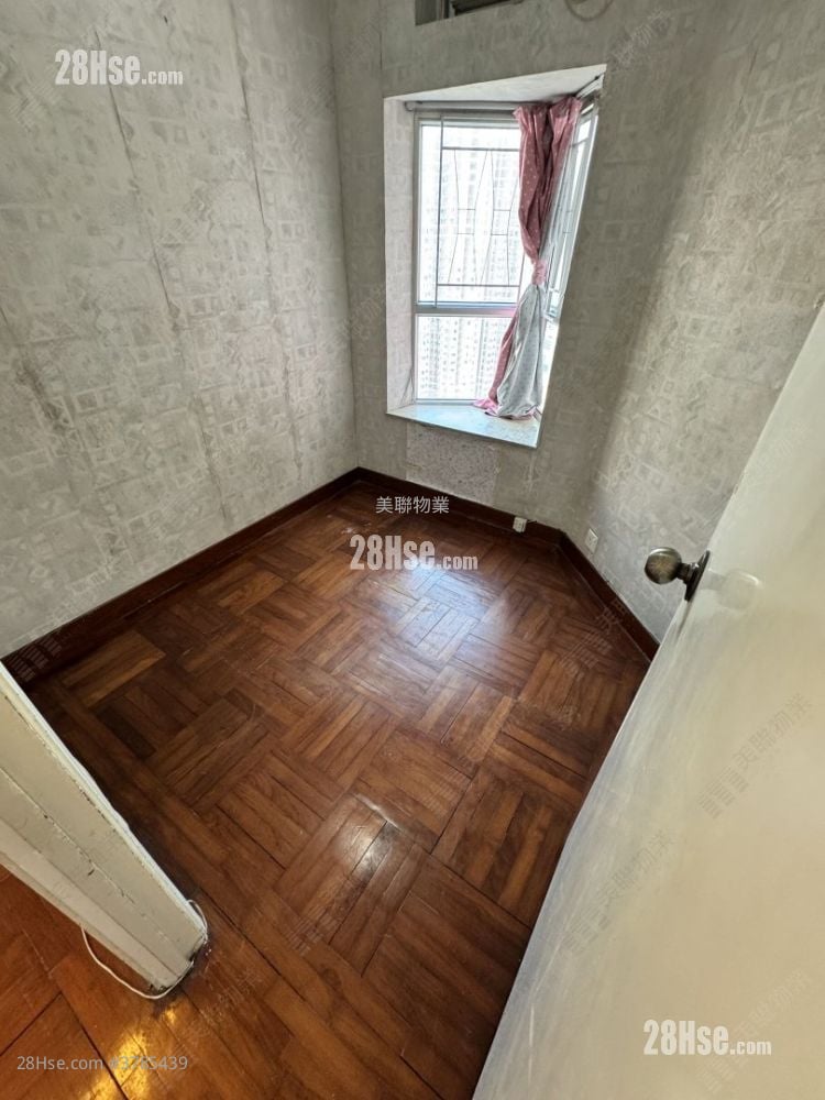 Discovery Park Rental 3 Bedrooms , 2 Bathrooms 590 ft²