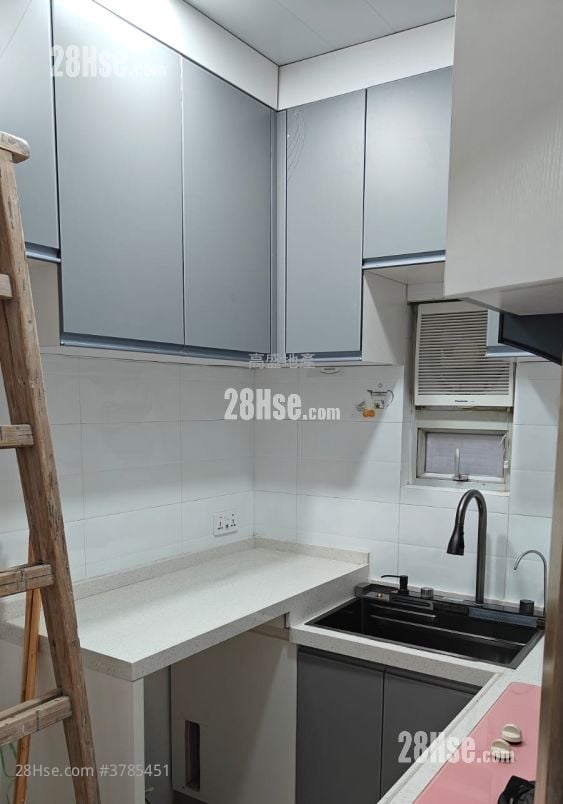 Hung Yu Mansion Sell 405 ft²