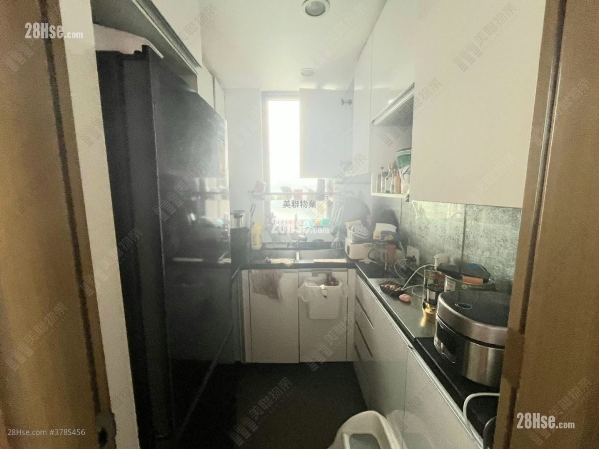 Ocean One Sell 2 Bedrooms 559 ft²