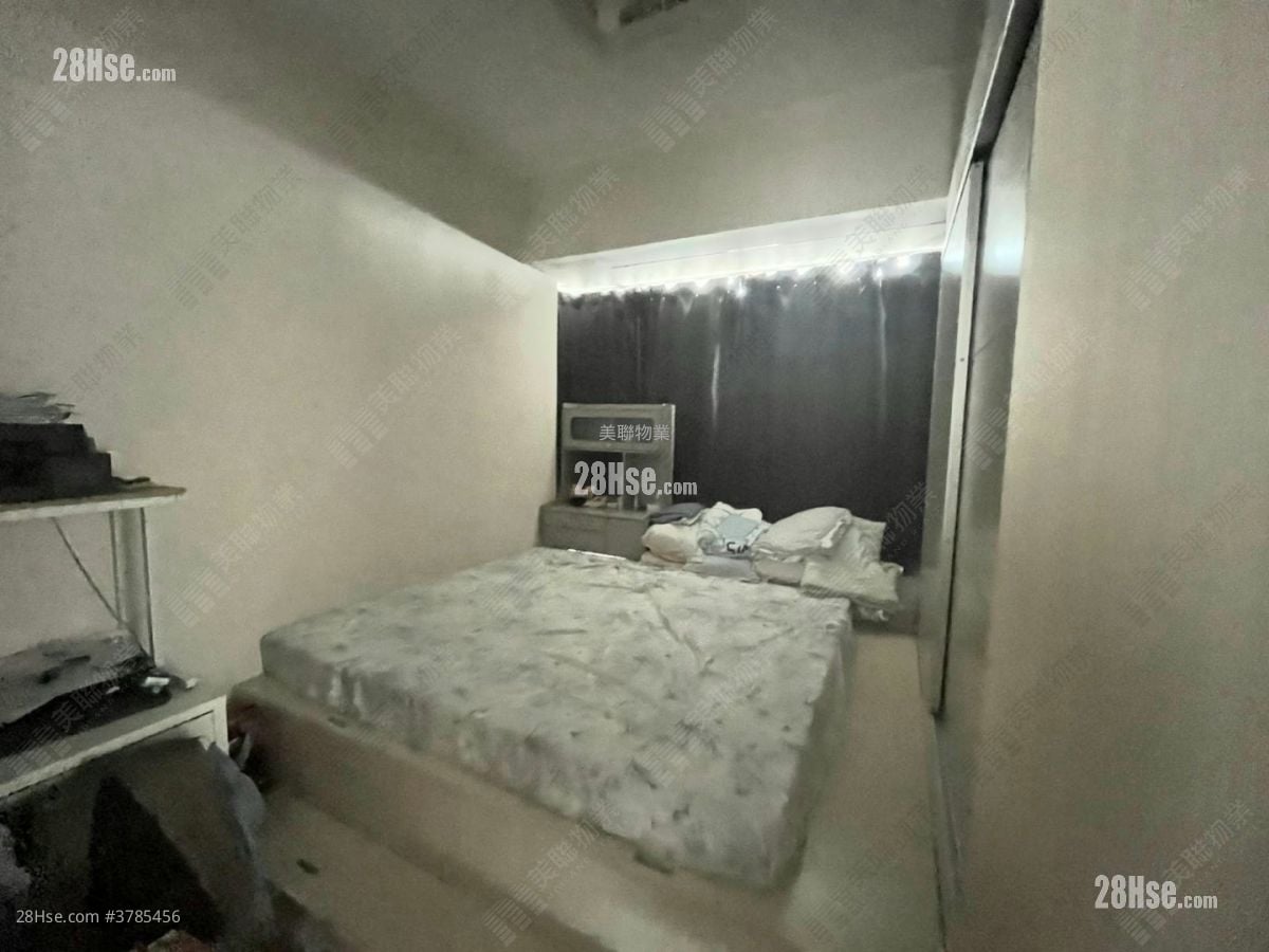 Ocean One Sell 2 Bedrooms 559 ft²