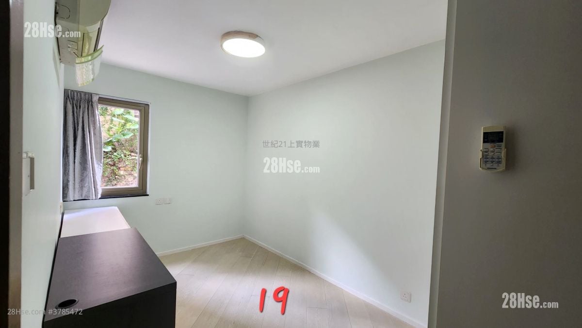 Fairyland Garden Rental 3 Bedrooms , 2 Bathrooms 1,122 ft²