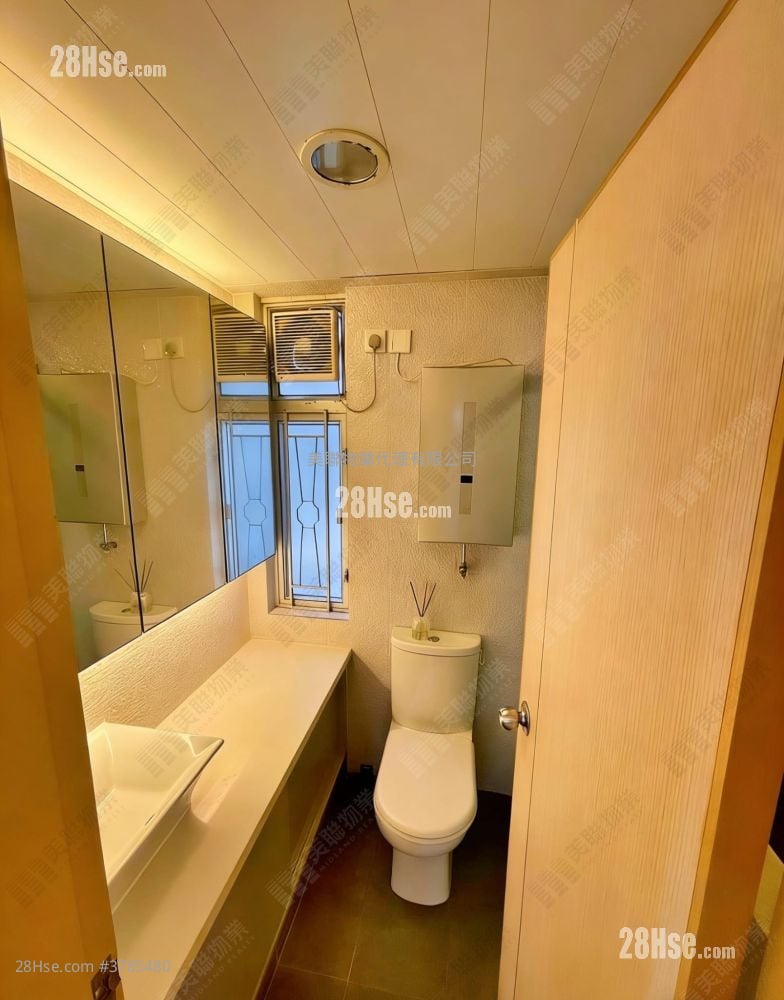 Riviera Gardens Sell 2 Bedrooms 497 ft²